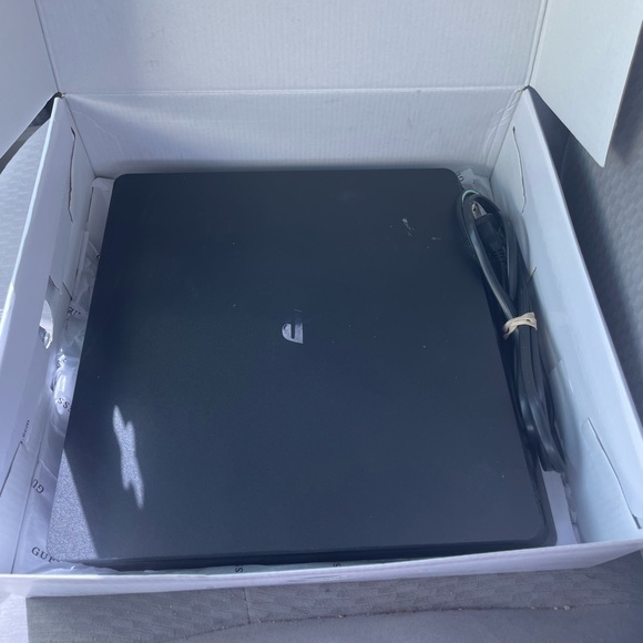 Sony play station 4